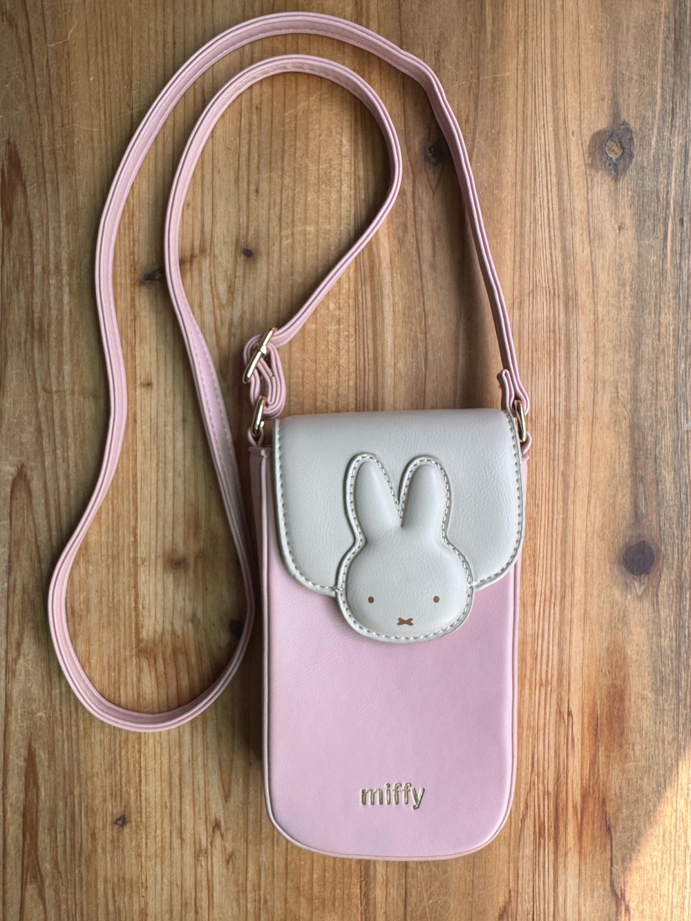 NWOT Miffy Pink Kawaii Smartphone Shoulder Bag Pouch Purse